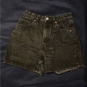 Black Zara shorts 36 EUR 4 US